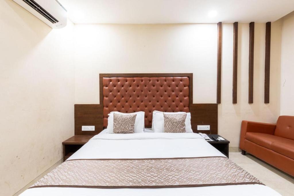Vertigo Kurla West 2* Bombaj